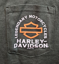 Load image into Gallery viewer, Men's Treasures Short Sleeve Forest Green Pocket Shirt