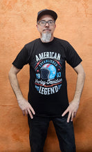 Load image into Gallery viewer, Men's Decisive Short Sleeve Shirt