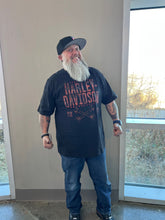 Load image into Gallery viewer, MENS RUSTED S/S BLACK TEE
